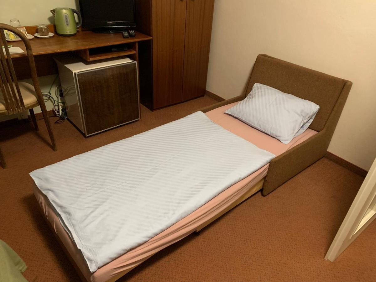 Hotel-Pension Kamyk Прага Екстер'єр фото